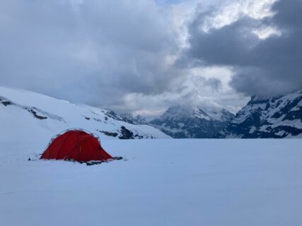 Towards entry "Winter surface mass balance monitoring at the Kanderfirn glacier"